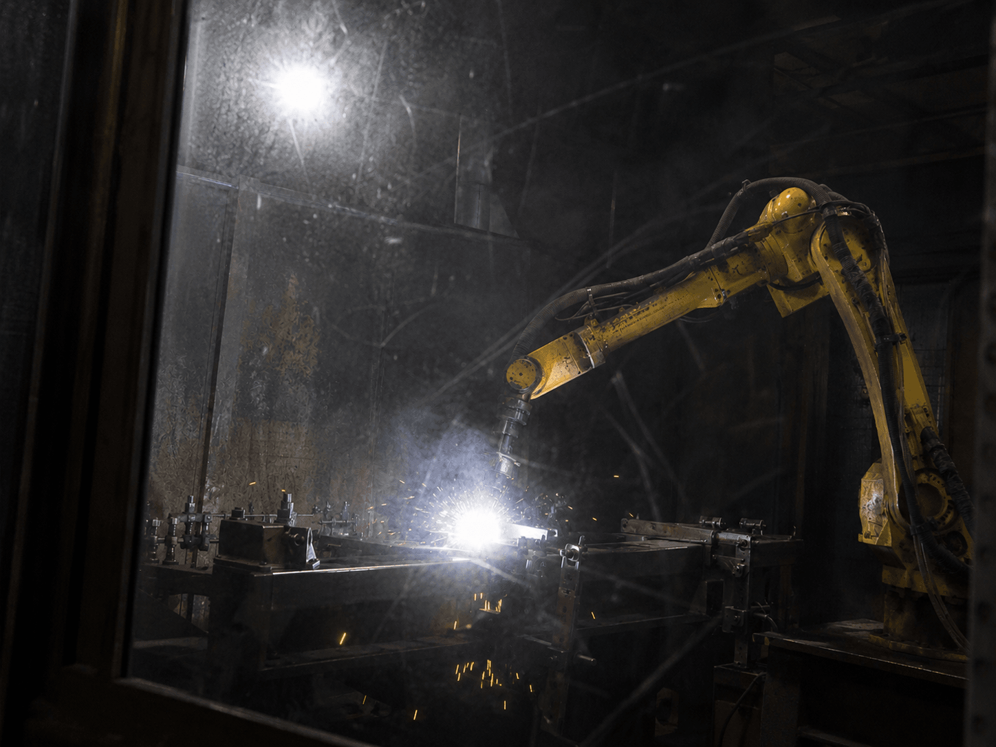 hero-solutions-welding-robot